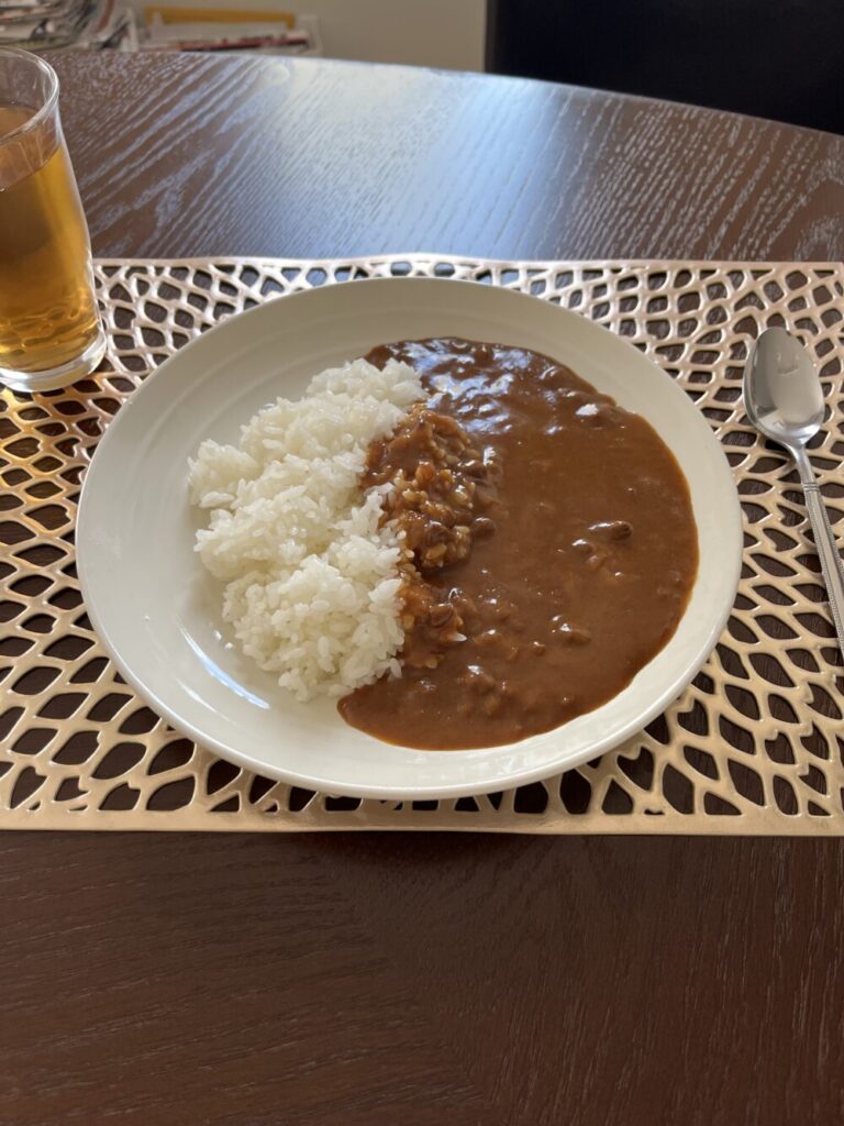 ドンキーカレー正面