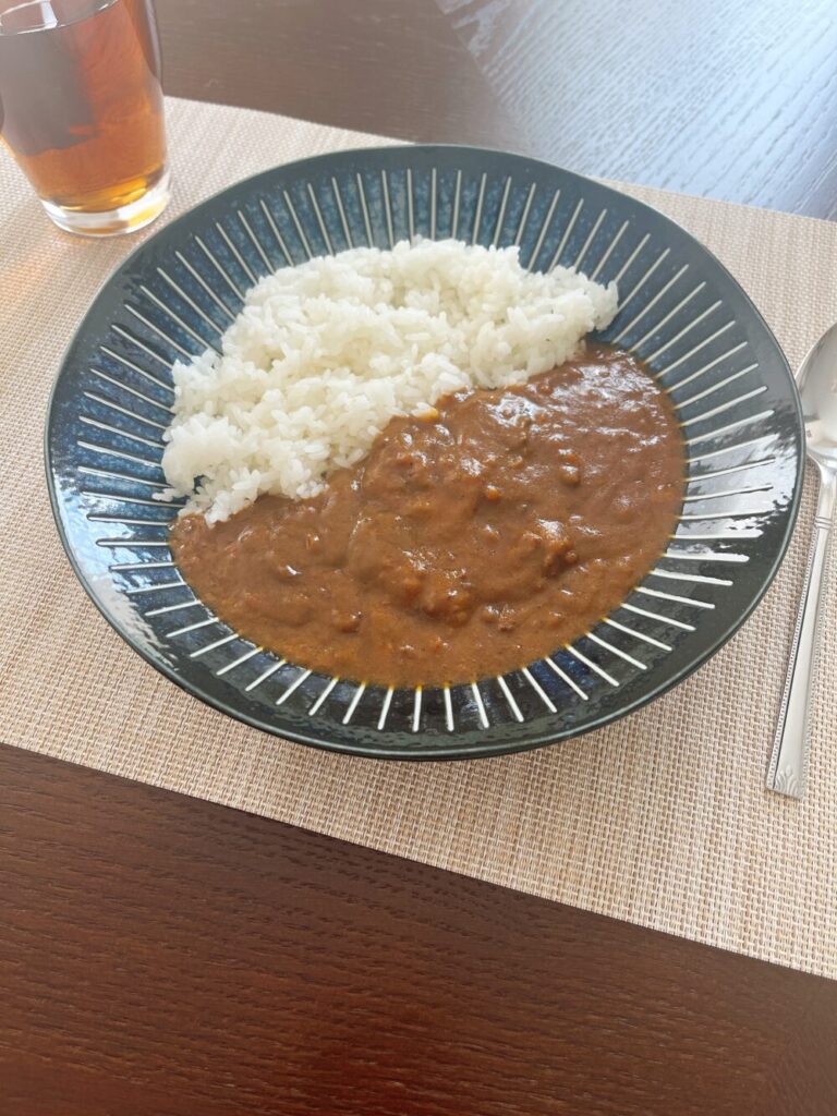 北の離島 利尻より届いた母さんのカレー！ | レトルトカレー村